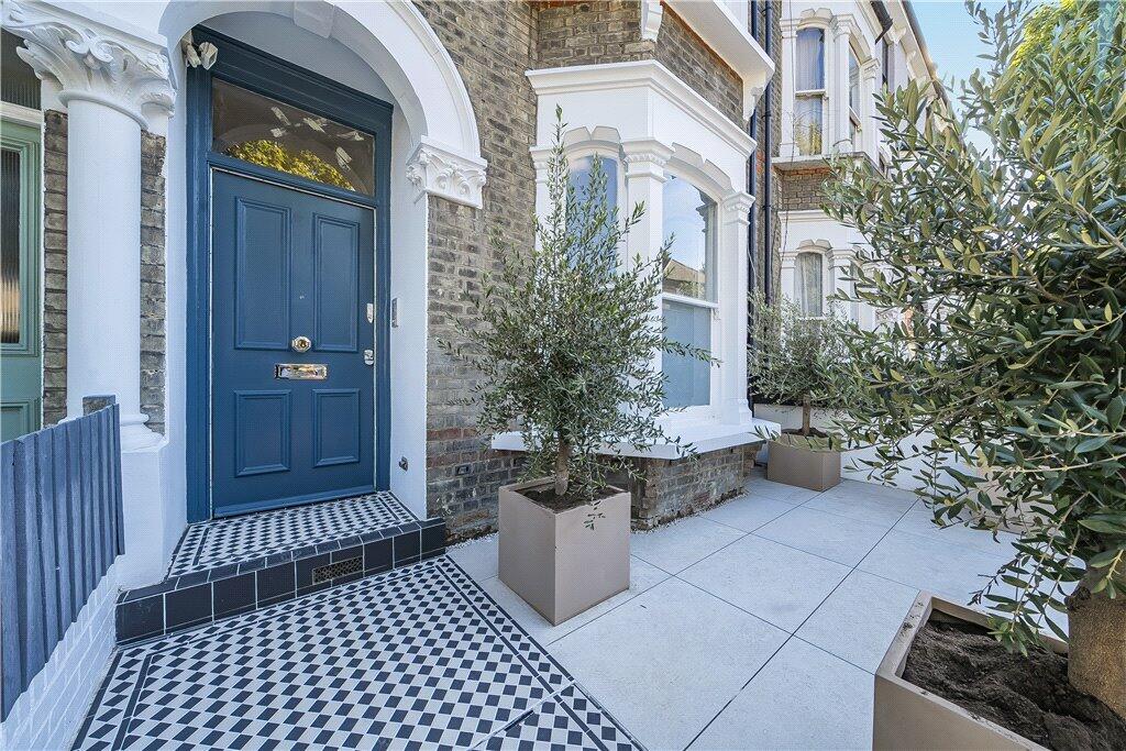 Image of 4 bedroom terraced house for sale in Cardwell Road, London, N7 post in Islington London England