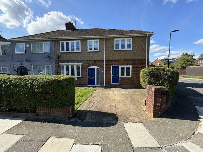 Image of 4 bedroom semi-detached house for sale in Parkfield Road, Northolt, UB5 post in Ealing London England