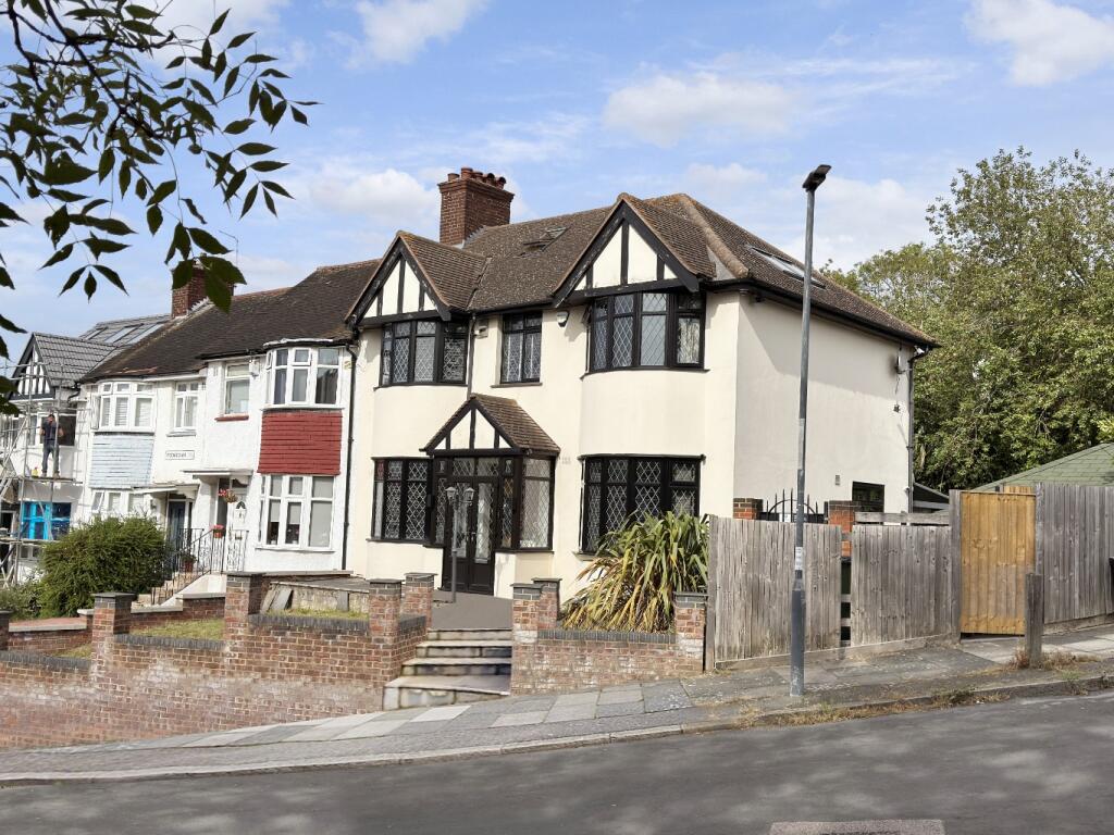 Image of 4 bedroom end of terrace house for sale in Moordown, Shooters Hill, London SE18 3LY, SE18 post in Greenwich London England