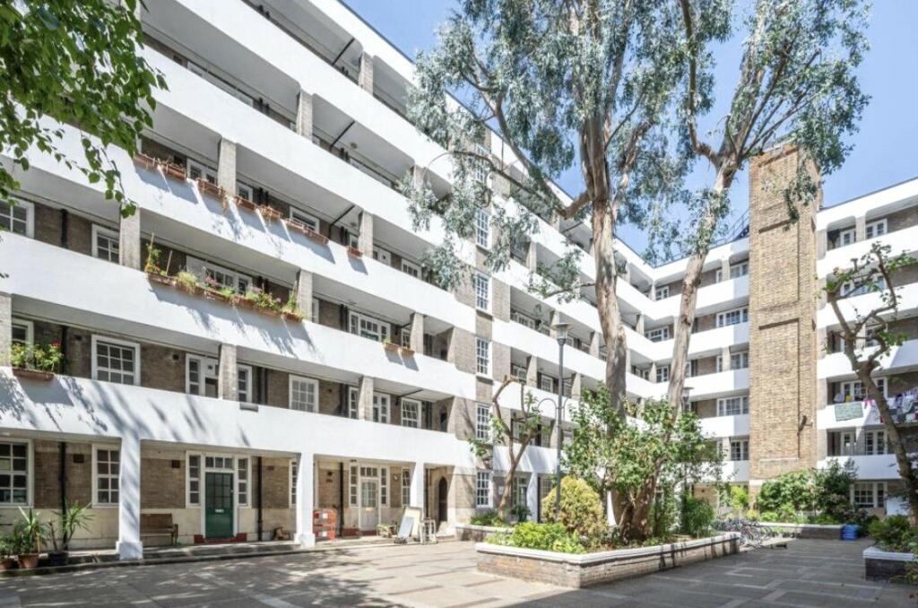 Image of 2 bedroom apartment for sale in Bennett House, Page Street, SW1P post in Westminster London England