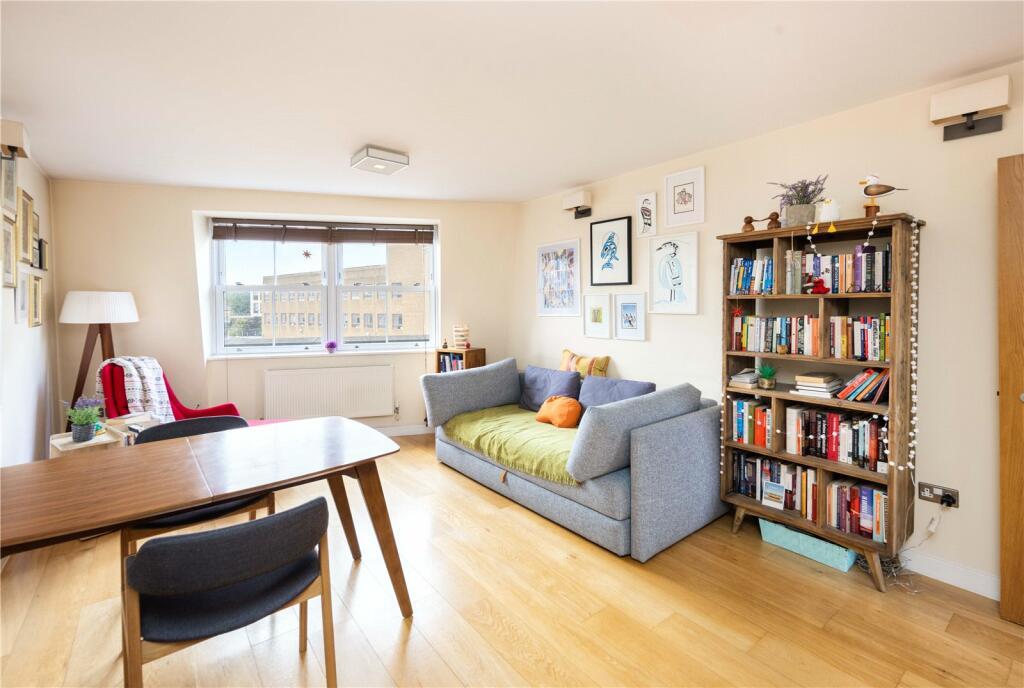 Image of 2 bedroom flat for sale in Florfield Passage, London Fields, London, E8 post in Hackney London Inglaterra