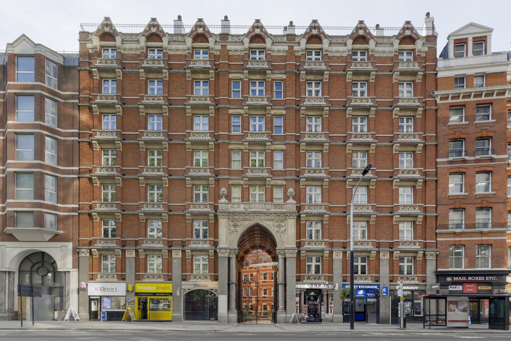 Image of 3 bedroom apartment for sale in Victoria Street, Westminster, London, SW1H 0HW, United Kingdom, SW1H post in Westminster London Angleterre