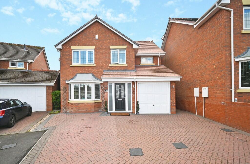Image of 5 bedroom detached house for sale in Glassford Drive, Tettenhall, Wolverhampton, West Midlands, WV6 post in Wolverhampton West Midlands Inghilterra