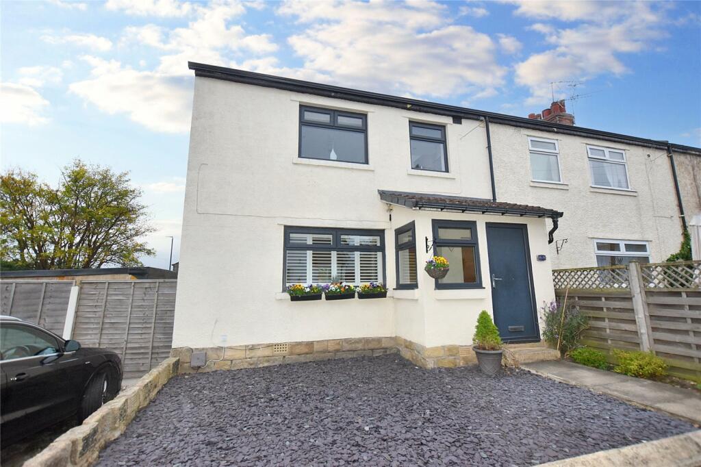 Image of 1 bedroom apartment for sale in Silverdale Avenue, Guiseley, Leeds, West Yorkshire, LS20 post in Leeds West Yorkshire England