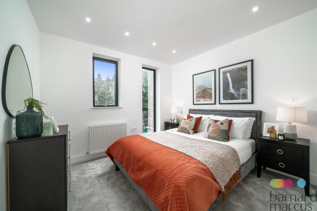 Image of 2 bedroom town house for sale in Powys Mews, Palmers Green, London, N13 post in Enfield London England