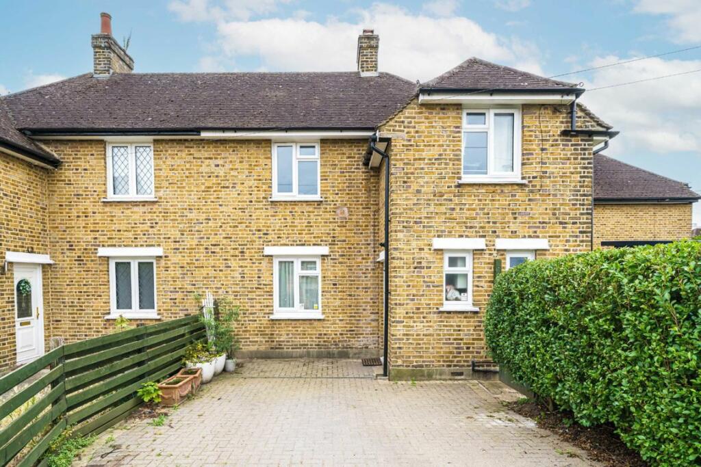 Image of 3 bedroom semi-detached house for sale in Dawes Avenue, Isleworth, TW7 post in Hounslow London England